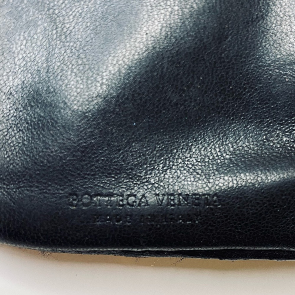 Bottega Veneta Medium Intrecciato Bi-Fold Zip Wallet in Black Woven Leather - Picture 5 of 5